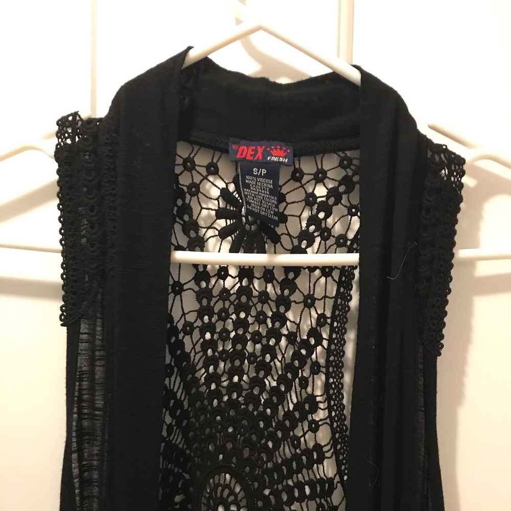 Black Sleeveless Tunic Top - Picture 4 of 5